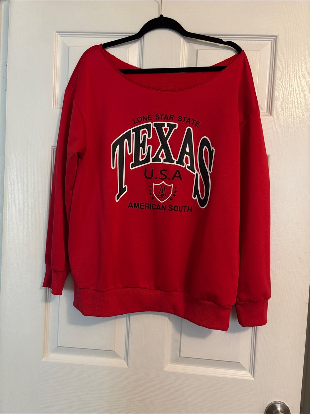 SHEIN Red Texas Graphic Off-Shoulder Sweatshirt